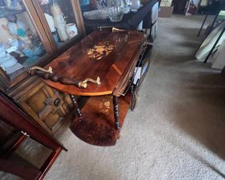 Tea cart