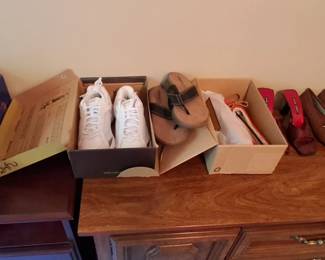 Like new women's shoes