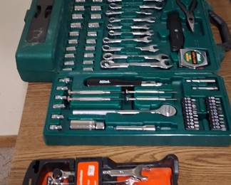 Hand tools wrenches and socket drivers