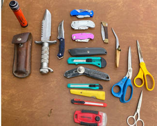 Lot 167: Knives and Cutting Tools