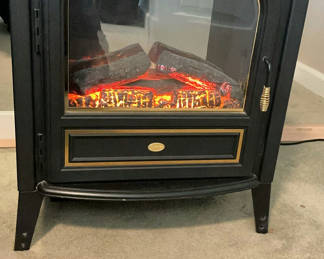 Lot 32: Electric Fireplace, Dimplex