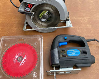Lot 95: Circular Saw, Jig Saw and Blade