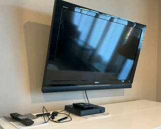 Lot 16: Sony Bravia Digital Tv, With Sony Blu-Ray Disc Dvd Player