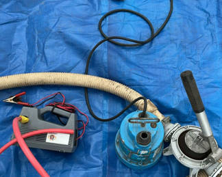 Lot 157: Guzzler Sump Pump And Stearns Quick Change Oil Pump
