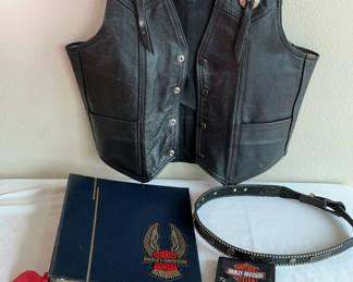 Lot 72: Harley-Davidson Wearable accessories Lot