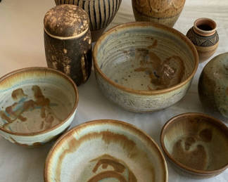 Lot 49: Collection of earth toned pottery