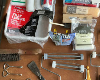 Lot 183: Painting Tools and Epoxy Kit