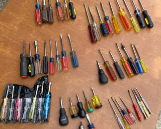 Lot 164: Screwdrivers and Driver Bits