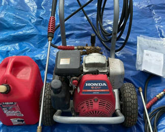 Lot 150: Honda XR2750 2750 PSI Gas-Powered Pressure Washer