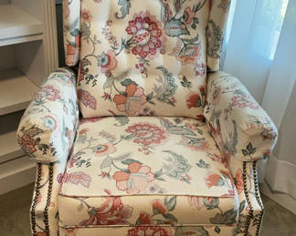 Lot 26: Paisley Recliner