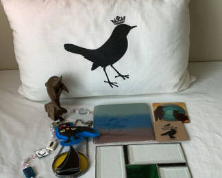 Lot 115: Small Decorative Items