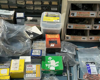 Lot 192: Random Hardware And Holders