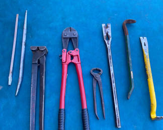 Lot 84: Prying, Pulling and Cutting