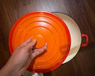 Cast Iron Dutch Over