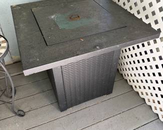 Outdoor firepit
