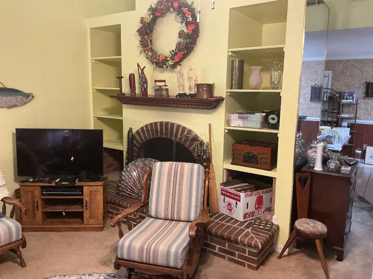 Living room furniture, fire place utensils