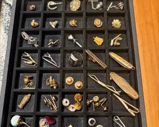 Tie tacks and tie bars 