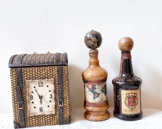 Vintage Made in Italy Globe Map Leather Wrapped Glass Decanter Bottle Stopper