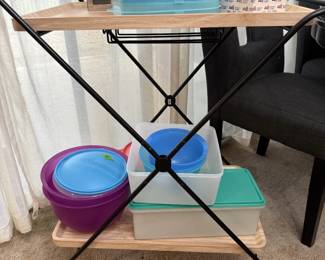 Bar cart / Tupperware