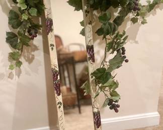 Grape mirror