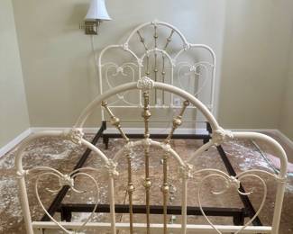 Metal bed