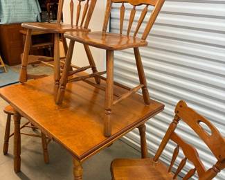 Kitchen Table & Chairs w/ Extension