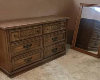 6Drawer Dresser Framed Mirror