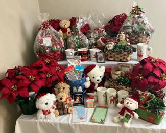 Christmas Gift Baskets Poinsettias