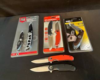 Crescent Friends Knives