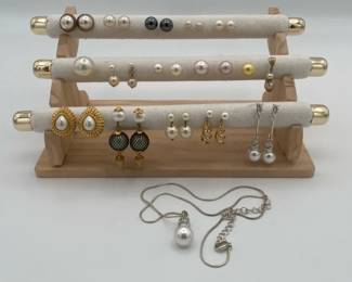 Collection of Faux Pearl Earrings with Faux Pearl Pendant Necklace