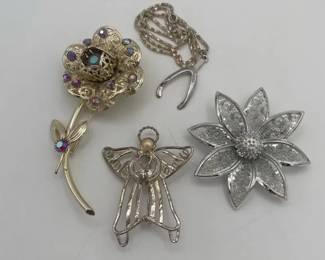Sarah Coy Flower Brooch with Silvertone Pins and Wishbone Necklace