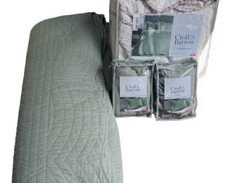 Croft Barrow Sage Green Quilt Set with Bonus Cream Quilted Bedspread