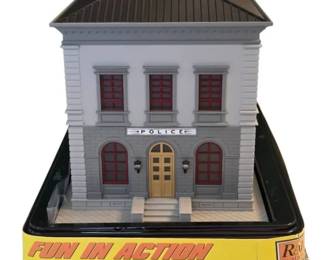 MTH RailKing O Gauge Lighted Police Station