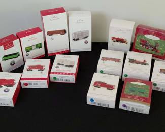 Train Collectors Lionel Hallmark Keepsake Bundle Lionel Lines And Holidays