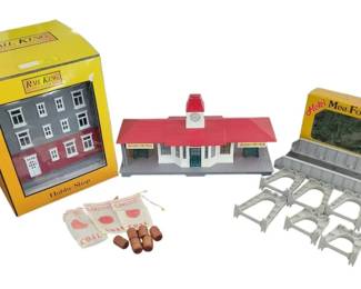 Electric Trains Collectable Accessaries Bundle