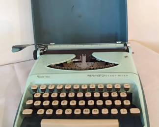 Remington Easyriter Typewriter