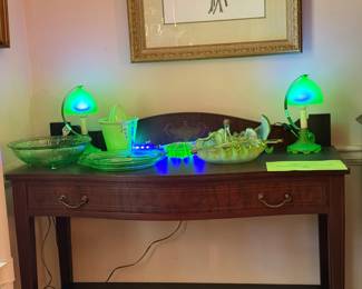 Uranium glass