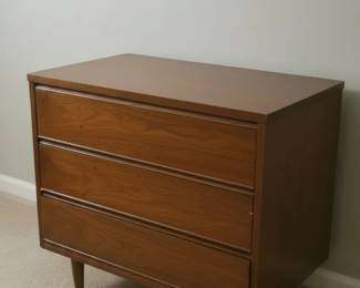 MidCentury Modern Walnut Dixie Drawer Dresser