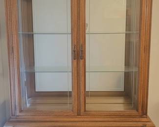 Thomasville Furniture Serenade Collection China Cabinet