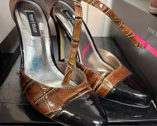 Ladies shoes most 7.5 - 8