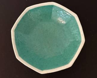 C154 - $20. Vintage Turquoise Chinese Bowl. Measures 7.25" x 2.25".