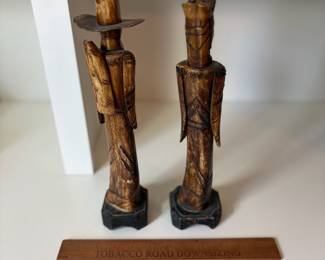 C80 - $25. Vintage Asian Hand Carved Bone Figures Man and Woman. Man's hat has a crack.