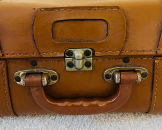 C162 - $75. Set of "Quality Personality Luggage". Both are in good vintage condition.