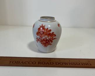 C160 - $30. Small Herend Cache Pot.