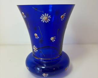 C93 - $10. Cobalt Blue Daisy Vase. small chip on the rim. Measures 5.25" Tall