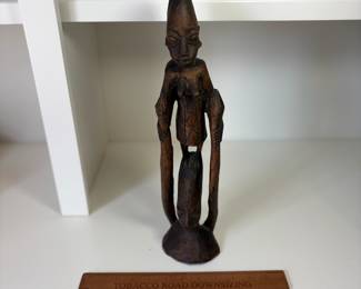 C86 - $45. African Senufo Hand Carved Wood Mother and Child Maternity Statue. Measures 17" Tall