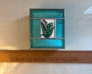 C108 - $25. Hinged Stained Glass Jewelry / Trinket Box. Lily of the Valley design.