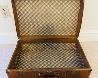 C162 - $75. Set of "Quality Personality Luggage". Both are in good vintage condition.