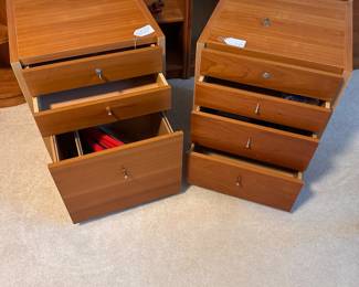 C17 - $50 Pair of office cabinets. One is a filing cabinet & one has 4 storage drawers. Each measures 19" wide x 18.75" x 23.5" tall. Filing cabinet is in very good condition. 4 drawer need new drawer pulls but all drawers work as they should.