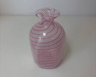 C95 - $20. White Latticino Vace. Pink/White/Clear swirls. Measures 4.25" Tall